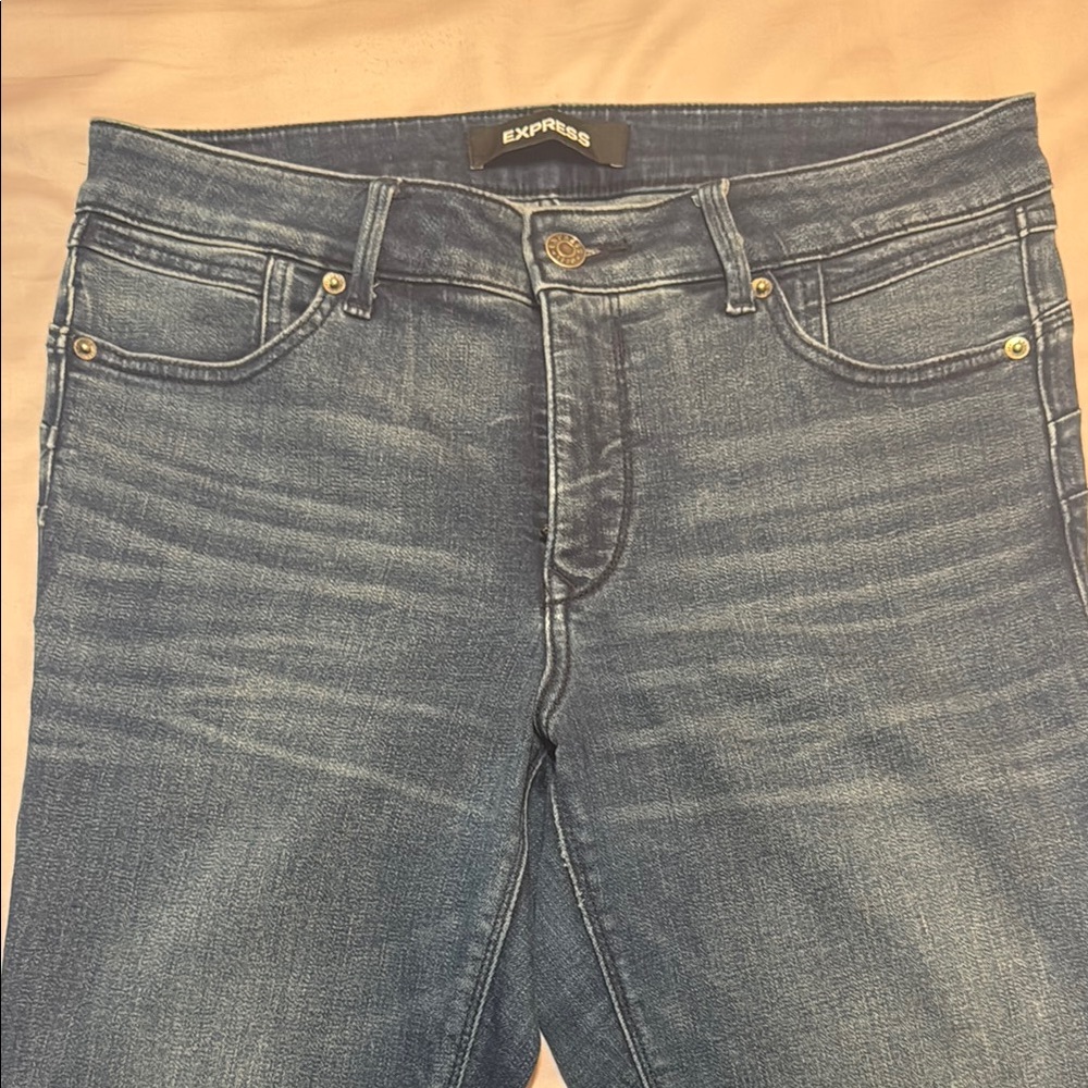 Express Jeans - Picture 2 of 3